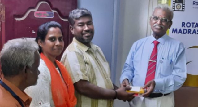 Eye Camp - Spectacle distribution at Porur - 9th August 2022