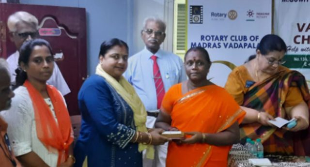 Eye Camp - Spectacle distribution at Porur - 9th August 2022